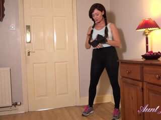 Kitty Naked Workout & Masturbation