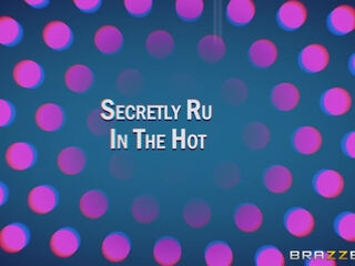 Secretly Rubbed In The Hot Tub With Rion King, Dana Dearmond - Brazzers