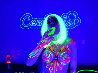 Camsoda - Bodypainted babe relishing solo play