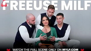 Skinny Blonde Hot MILF Boss Kyaa Chimera Sex With Employee At Work