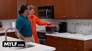 Begging StepMom To Do The &num;Cuminyourmomchallenge - Charli Phoenix