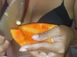 who wants to eat my papaya and my ass