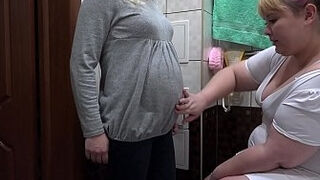 A nurse makes for a pregnant milf milky enema in hairy pussy and massages her vagina. Procedures unexpectedly end in orgasm. Fet
