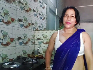 Painful anal try- Indian wife pinki try First time anal in sexy saree to make her husband happy.