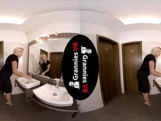 Masturbates In Restroom - Blonde Milf Solo Vr Scene