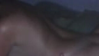 MI ESPOSA HACIENDO UN TRIO CON DOS AMIGOS MIENTRAS LA FILMO