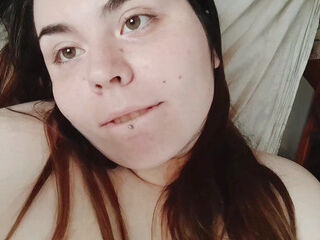 BBW Girl Masturbating in Stepmom Room