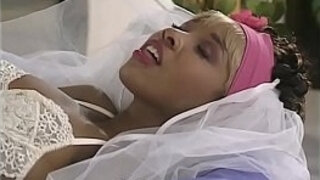 African wife hairy cunt takes creampie