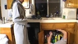 EasyDater - Plumber fucks the housewife and gets caught in the act