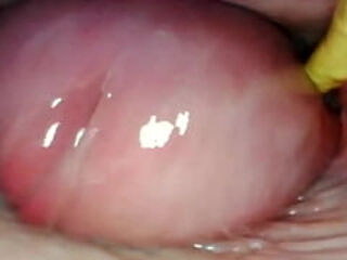 AMAZING INTERNAL POV. CAMERA INSIDE HER PUSSY WHILE I FILL HER WITH CUM