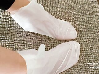 FetishEdition - Beauty Care Socks with creamy inside - footfetishfashion