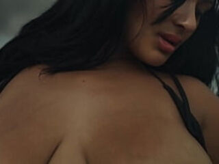 SANKTOR - CURVY BBW NATIVE AMERICAN GIRL MASTURBATES