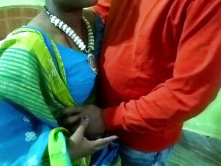 Educated Indian Bhabhi Alisha Hot Romance hard Boob Pressing by Brother in Law while doing Office Work