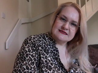 POV : Busty Blonde Sex Therapist Becky Takes A Hands-On Approach