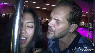 La chica del público que subió a follar con Nacho - JULIOROCCO