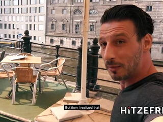 A blind fuck date with little surprises - Hitzefrei